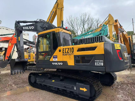 Used Volvo Excavator Operations
