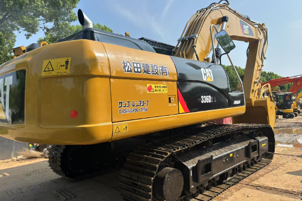 Excavator Refurbishment Process