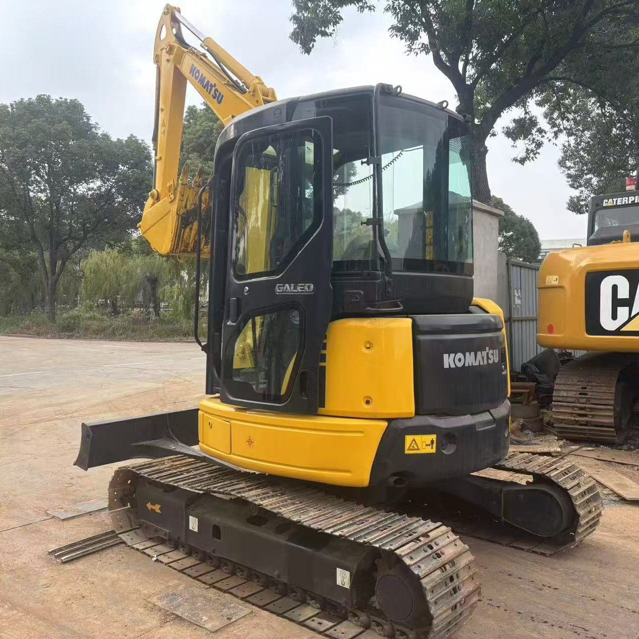The Komatsu PC-Series Lineup: Models, Sizes & Used Prices