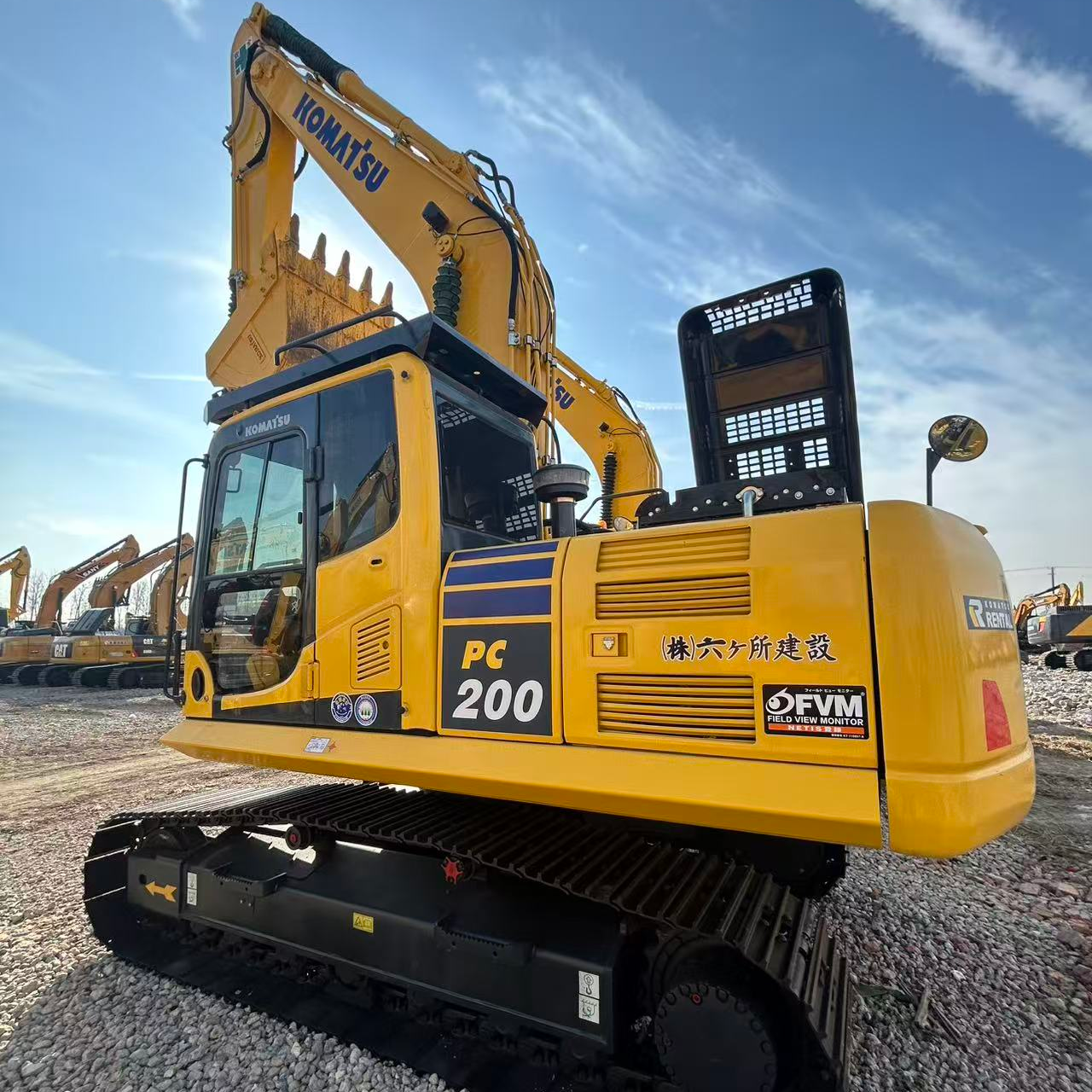 Export-ready repainted used Komatsu excavator for importers
