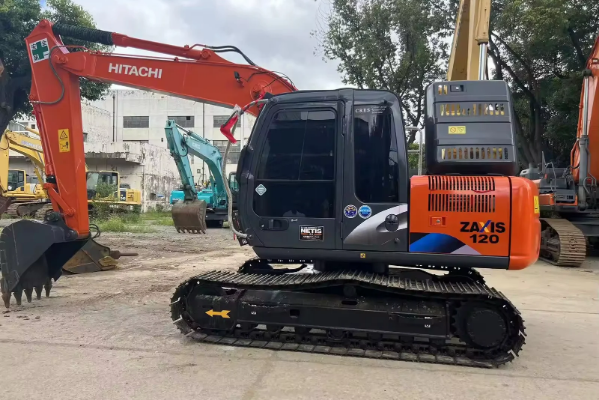 Hitachi Excavator Inspection