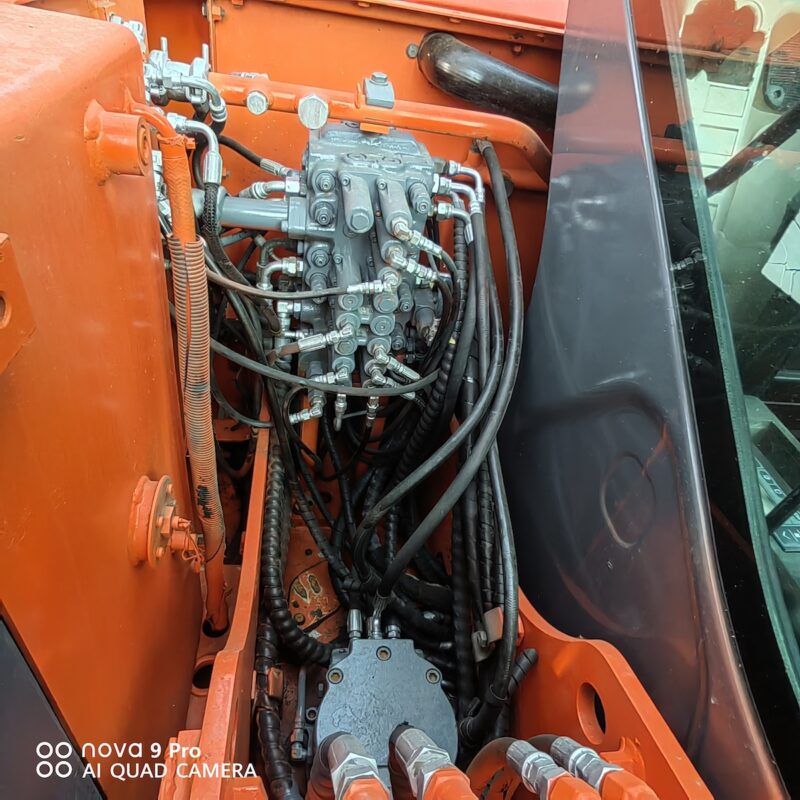 Hitachi ZX60