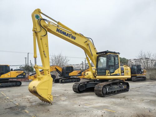 Komatsu PC200