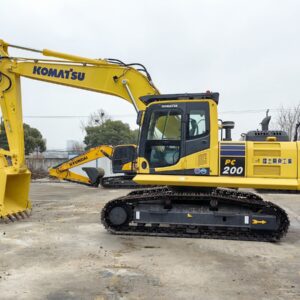 Komatsu PC200