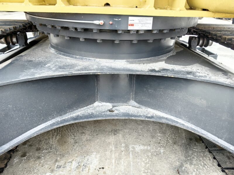 Komatsu PC200