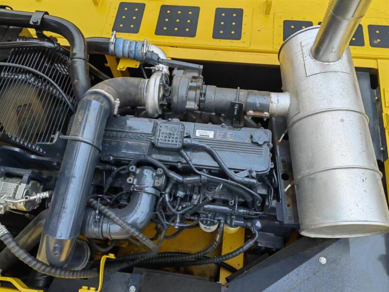 Komatsu PC300