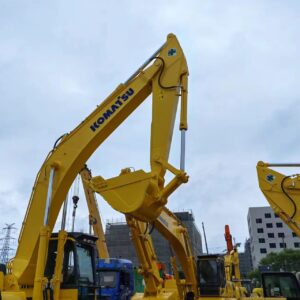 Komatsu PC300