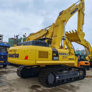 Komatsu PC300