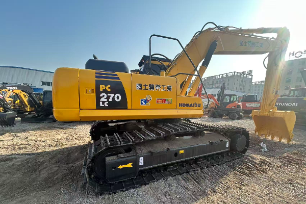 Liehuang focus on excavators and attachments