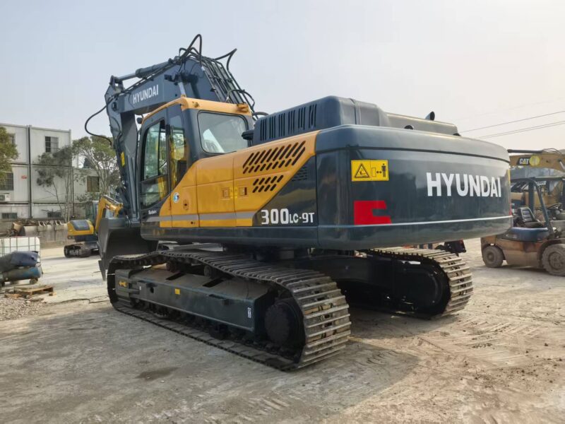 Hyundai 300LC-9T
