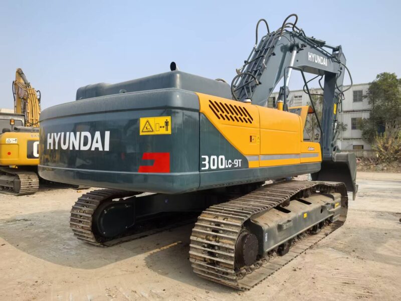 Hyundai 300LC-9T