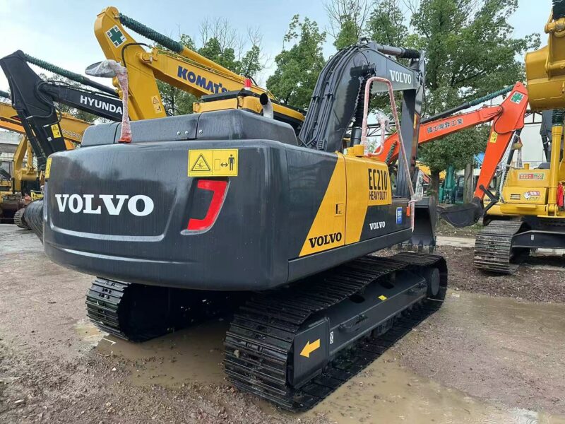 Volvo EC210