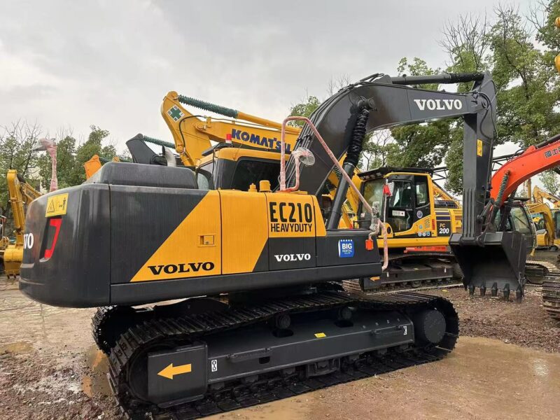 Volvo EC210