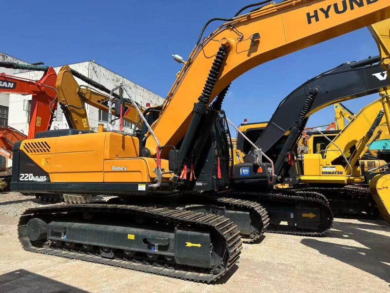 Hyundai 220LC-9s
