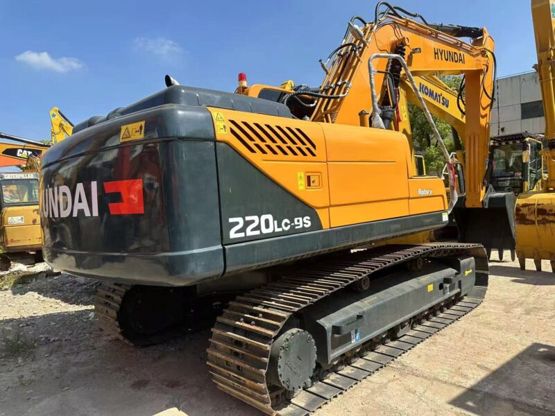 Hyundai 220LC-9s
