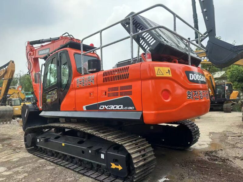 Doosan DX300