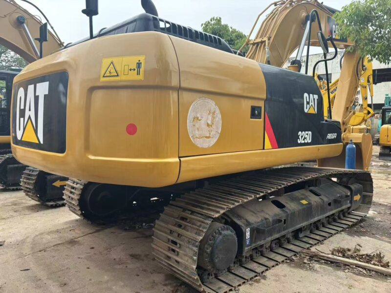 CAT 325