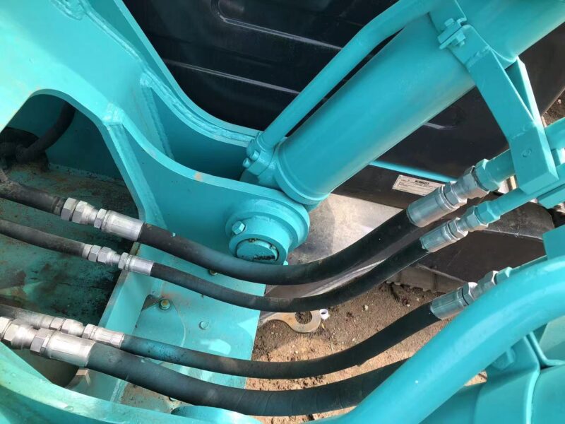 Kobelco SK210
