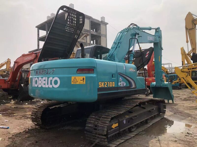 Kobelco SK210