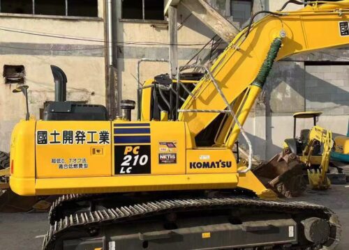 Komatsu PC210