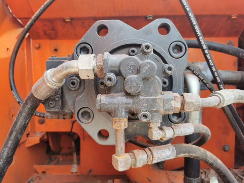 Doosan DX225