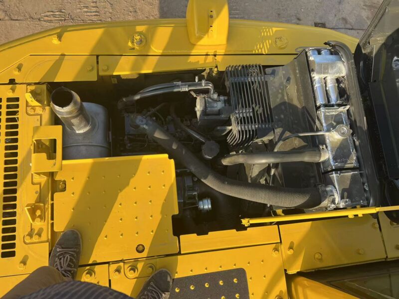Komatsu PC120