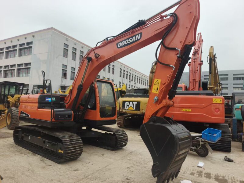 Doosan DX140