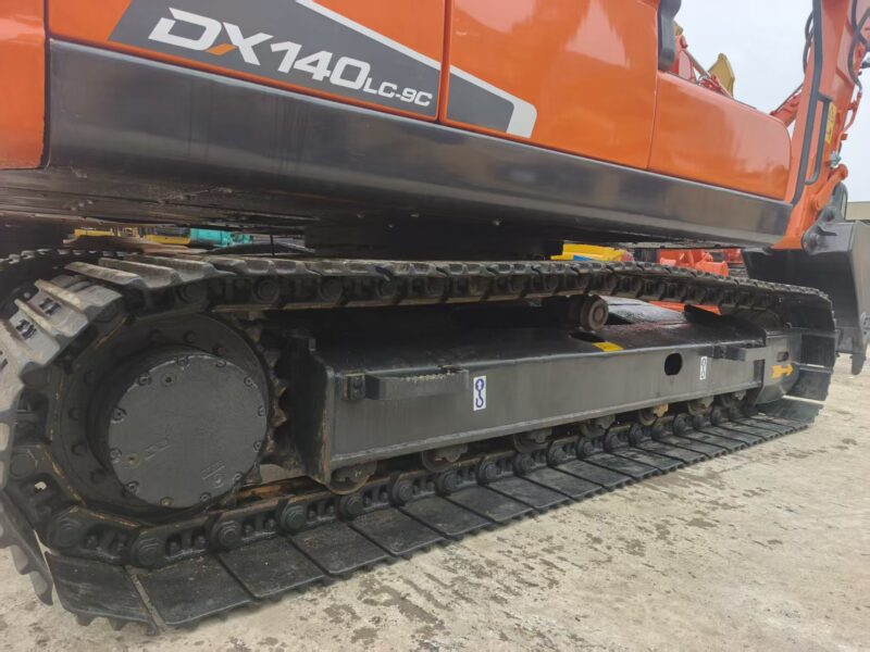 Doosan DX140