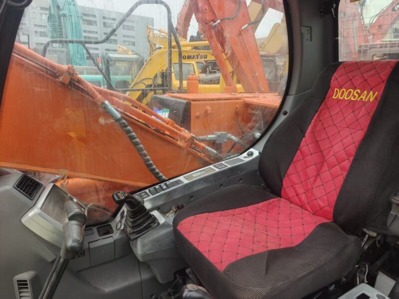 Doosan DX140