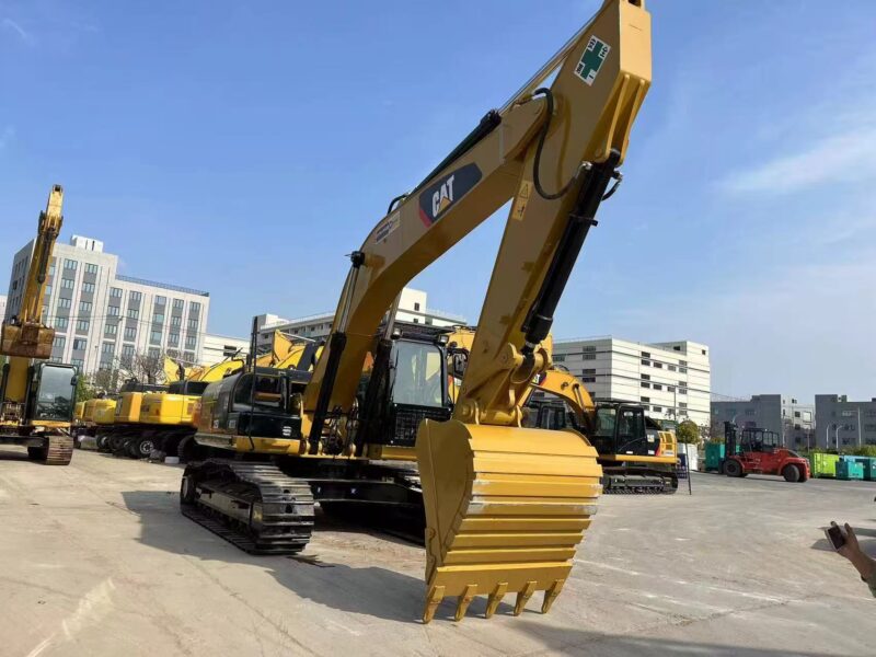 CAT 325