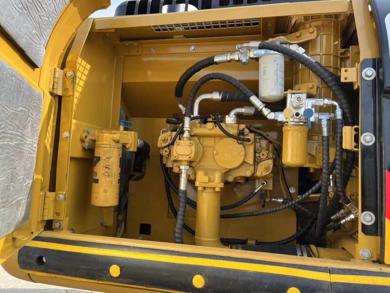 CAT 325