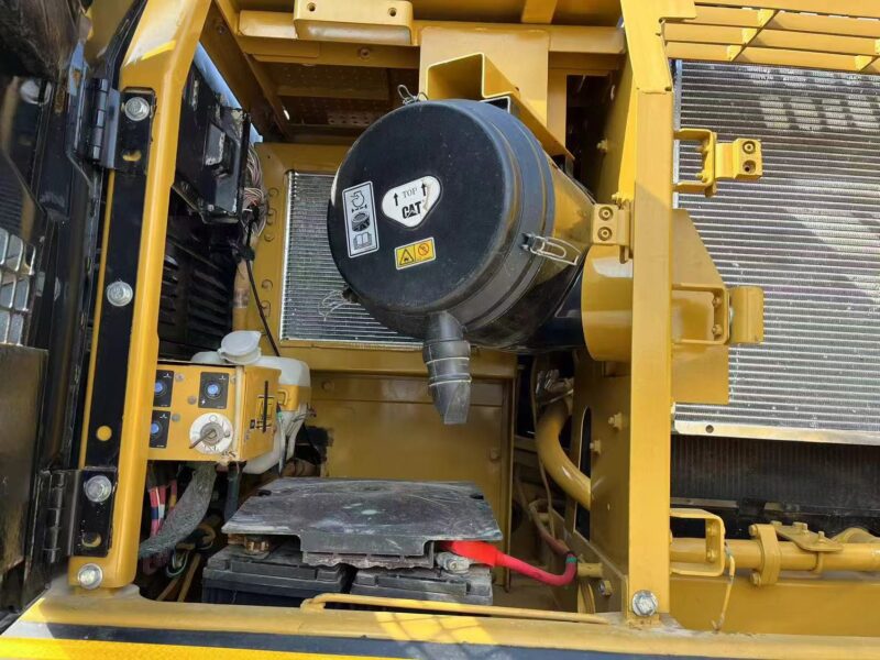 CAT 325