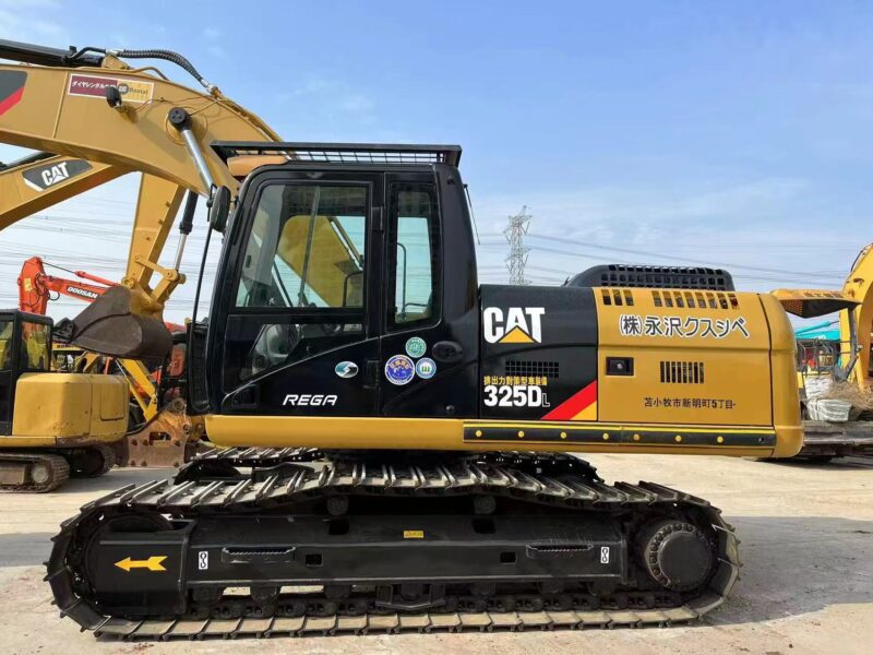 CAT 325