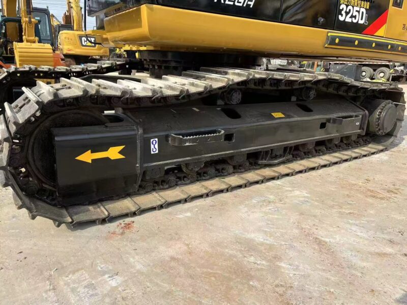 CAT 325