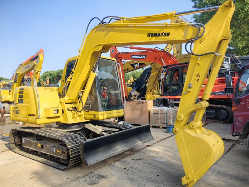 Komatsu PC60