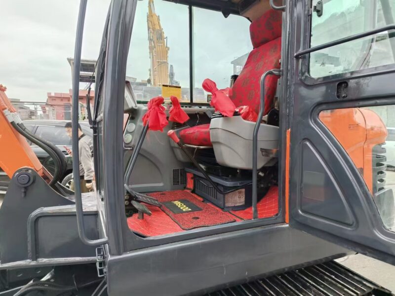 Doosan DX55
