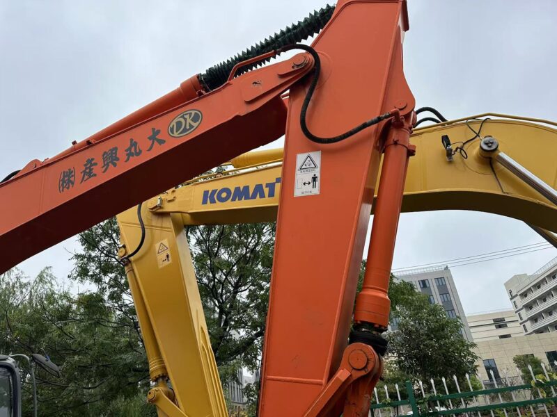 Hitachi ZX210