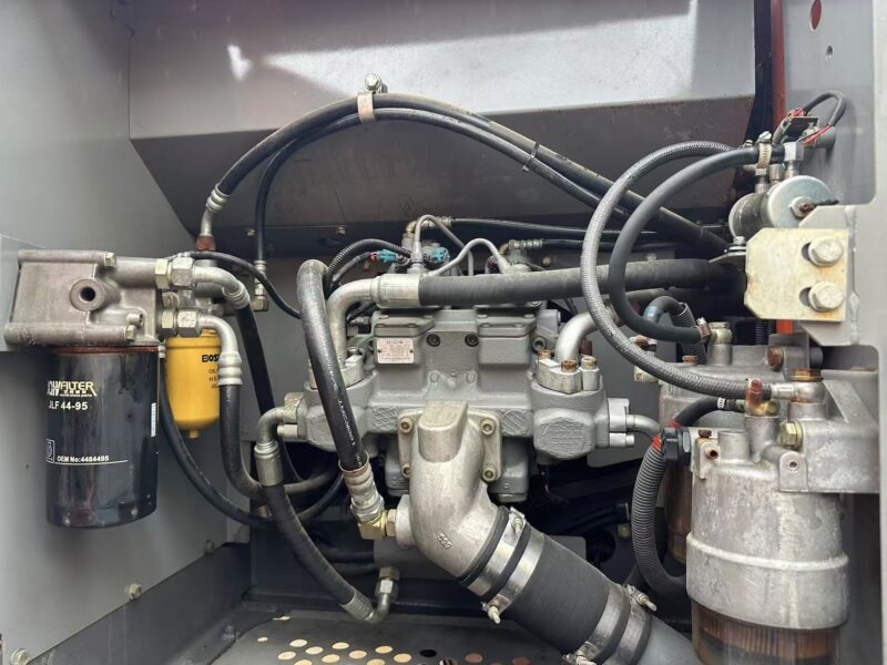 Hitachi ZX210