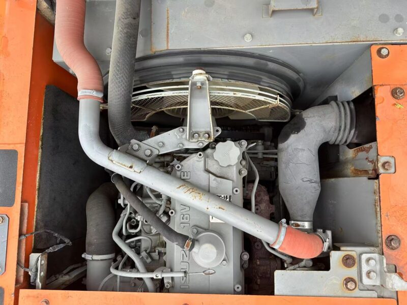 Hitachi ZX210