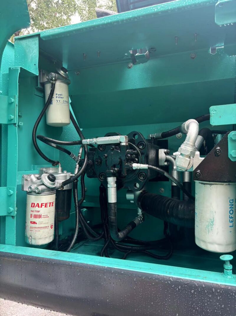 Kobelco SK200