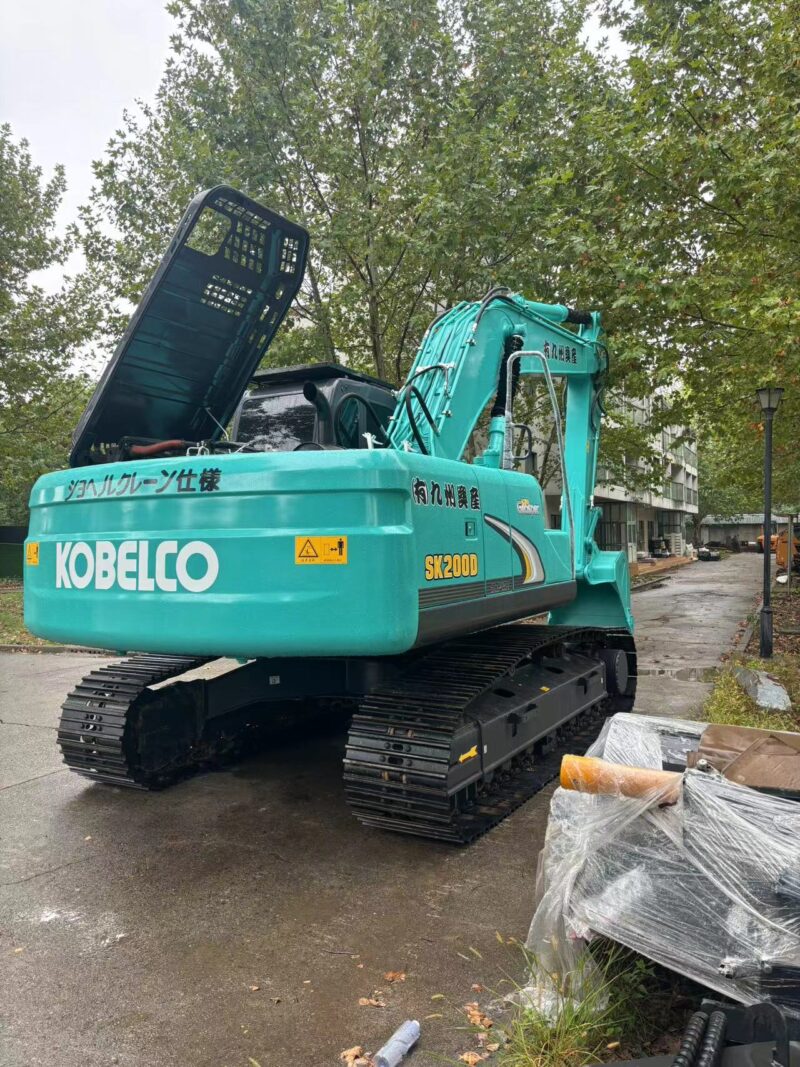 Kobelco SK200
