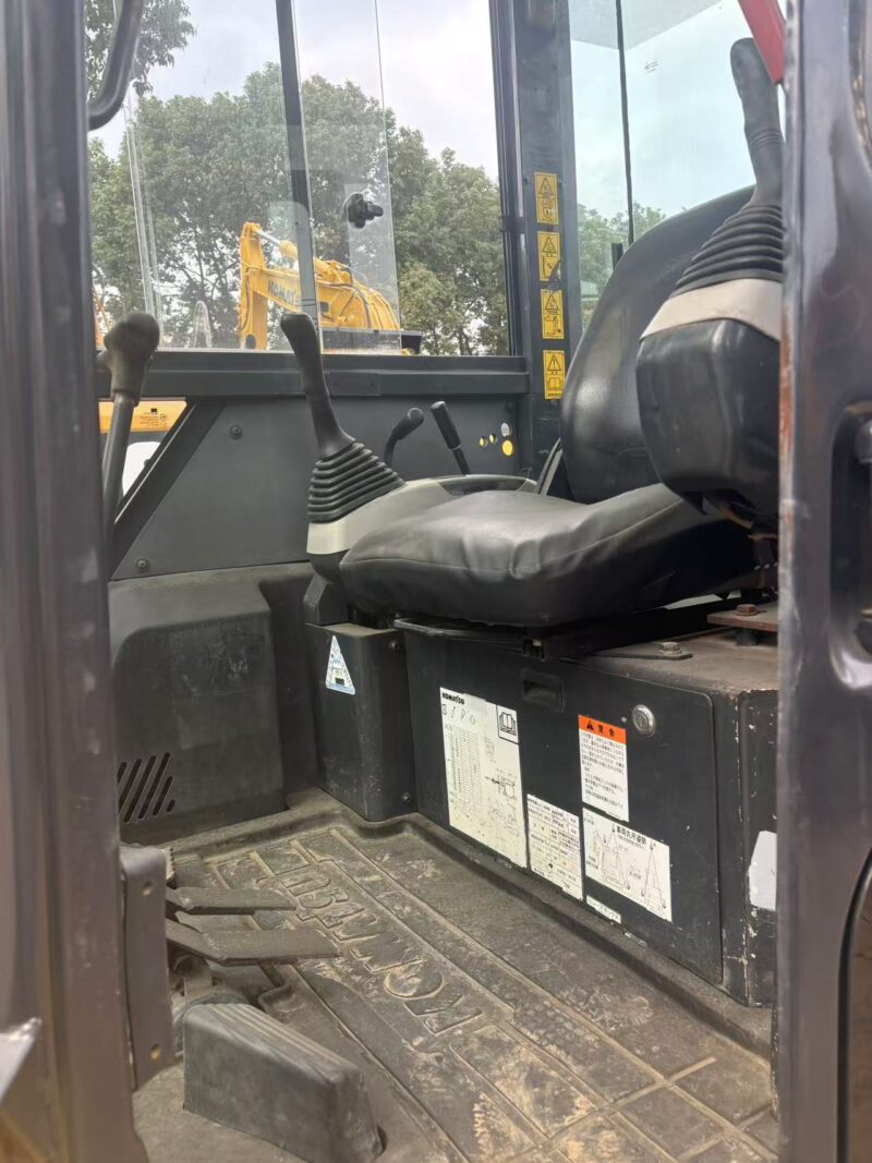 Komatsu PC35