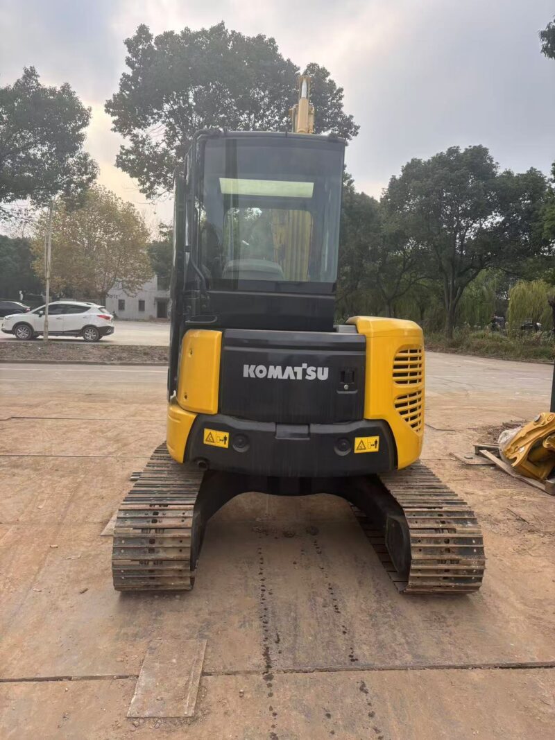 Komatsu PC35