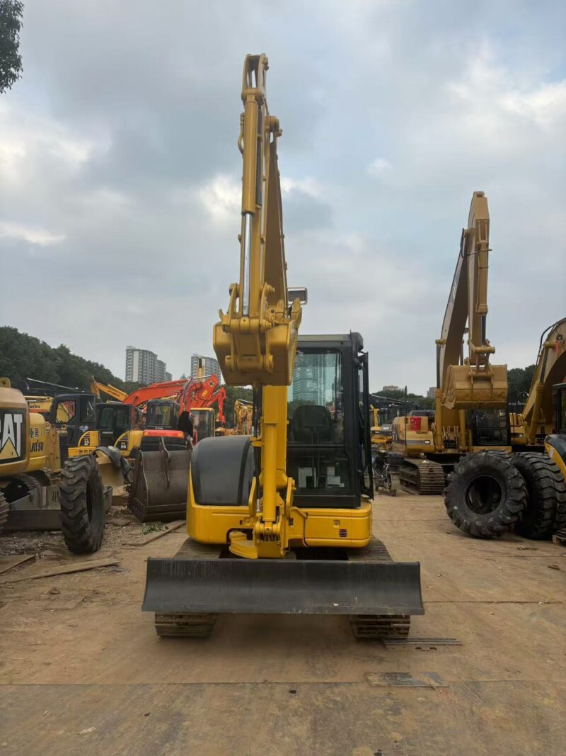 Komatsu PC35