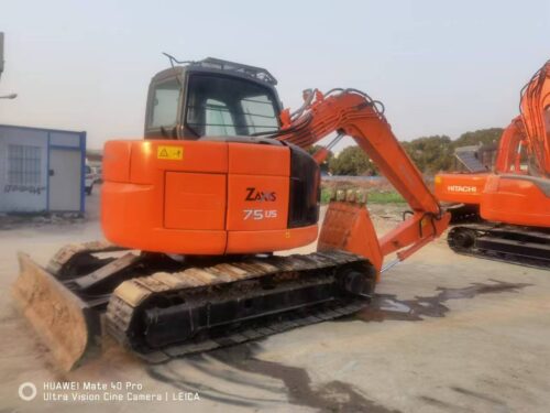 Hitachi ZX75