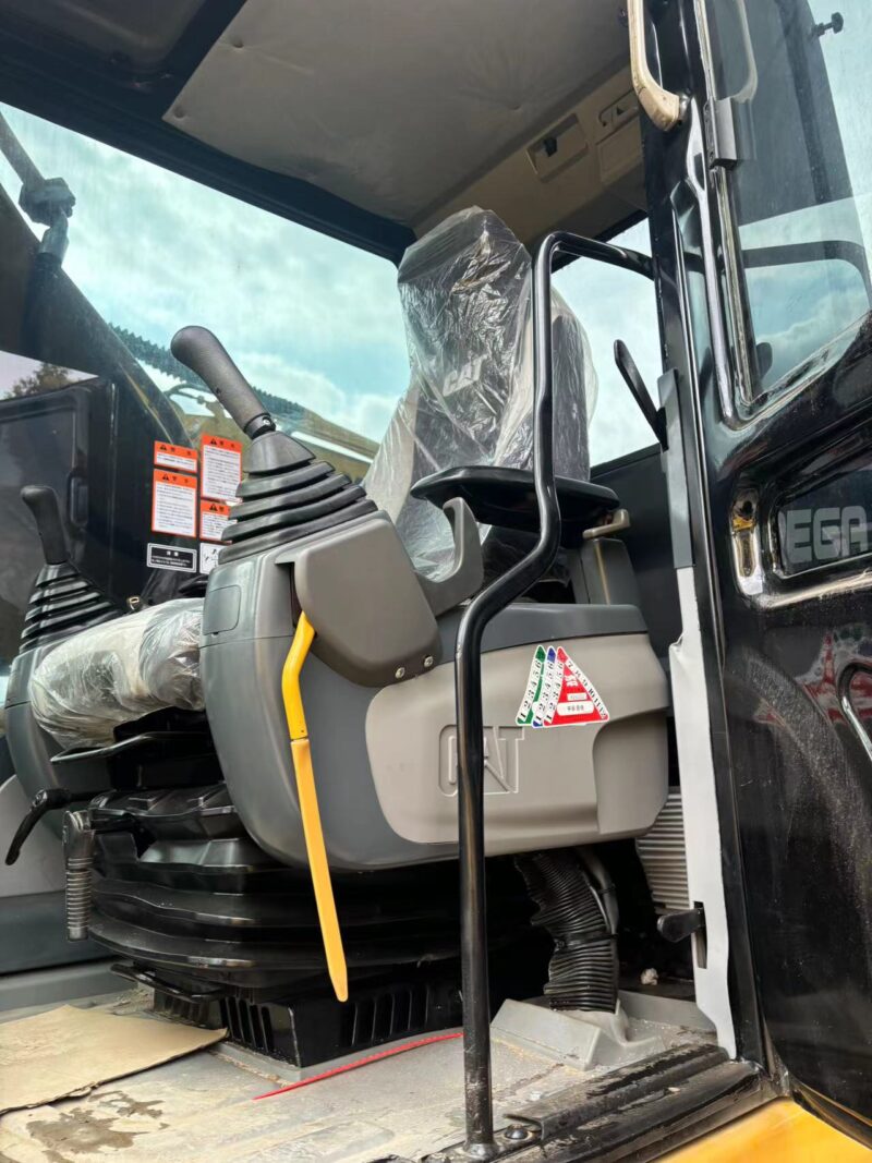 CAT 330