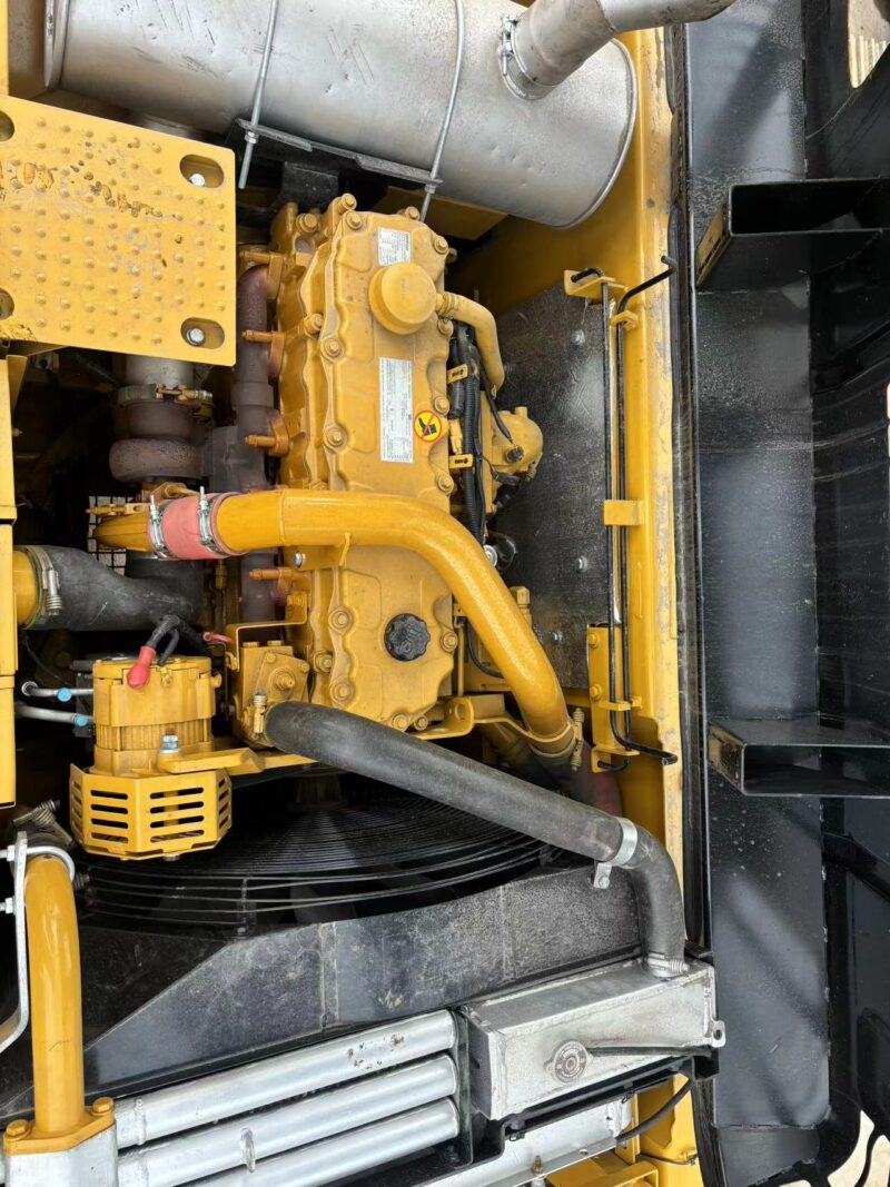 CAT 330