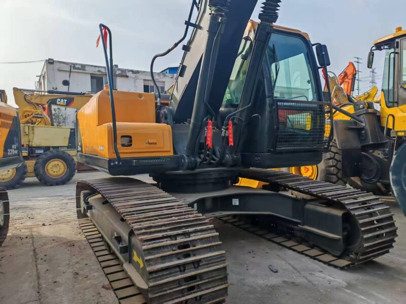 Hyundai HX220HD
