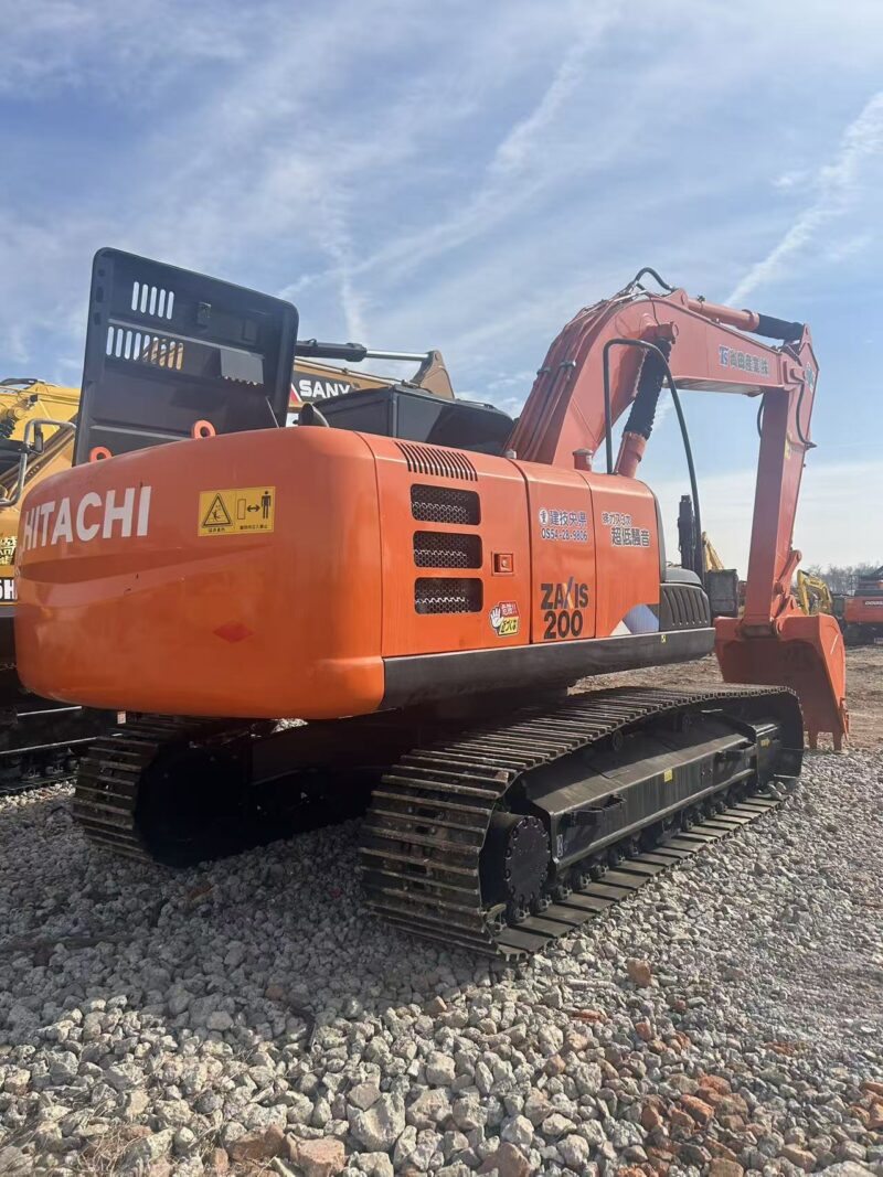 Hitachi ZX200