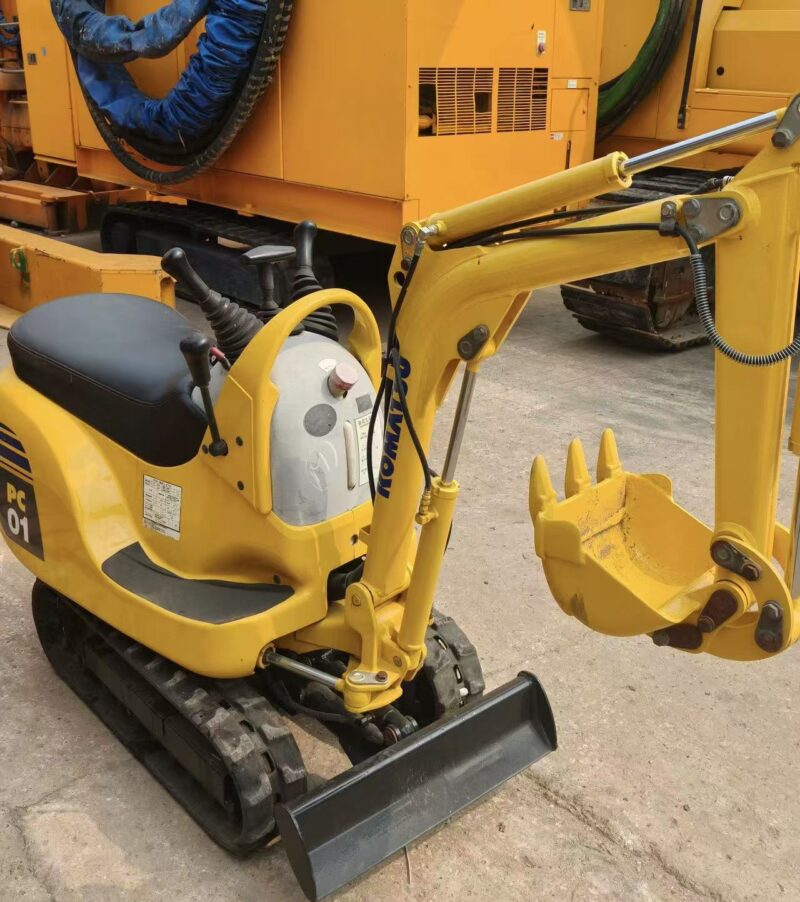 Komatsu PC01